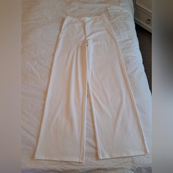 G4Free Pants - G4free Pants Women White Sz S 31" Inseam EUC Flat Front